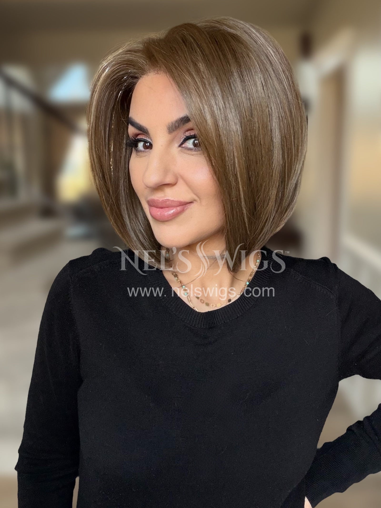 Nikki 07 - Light Soft Brunette with Highlights