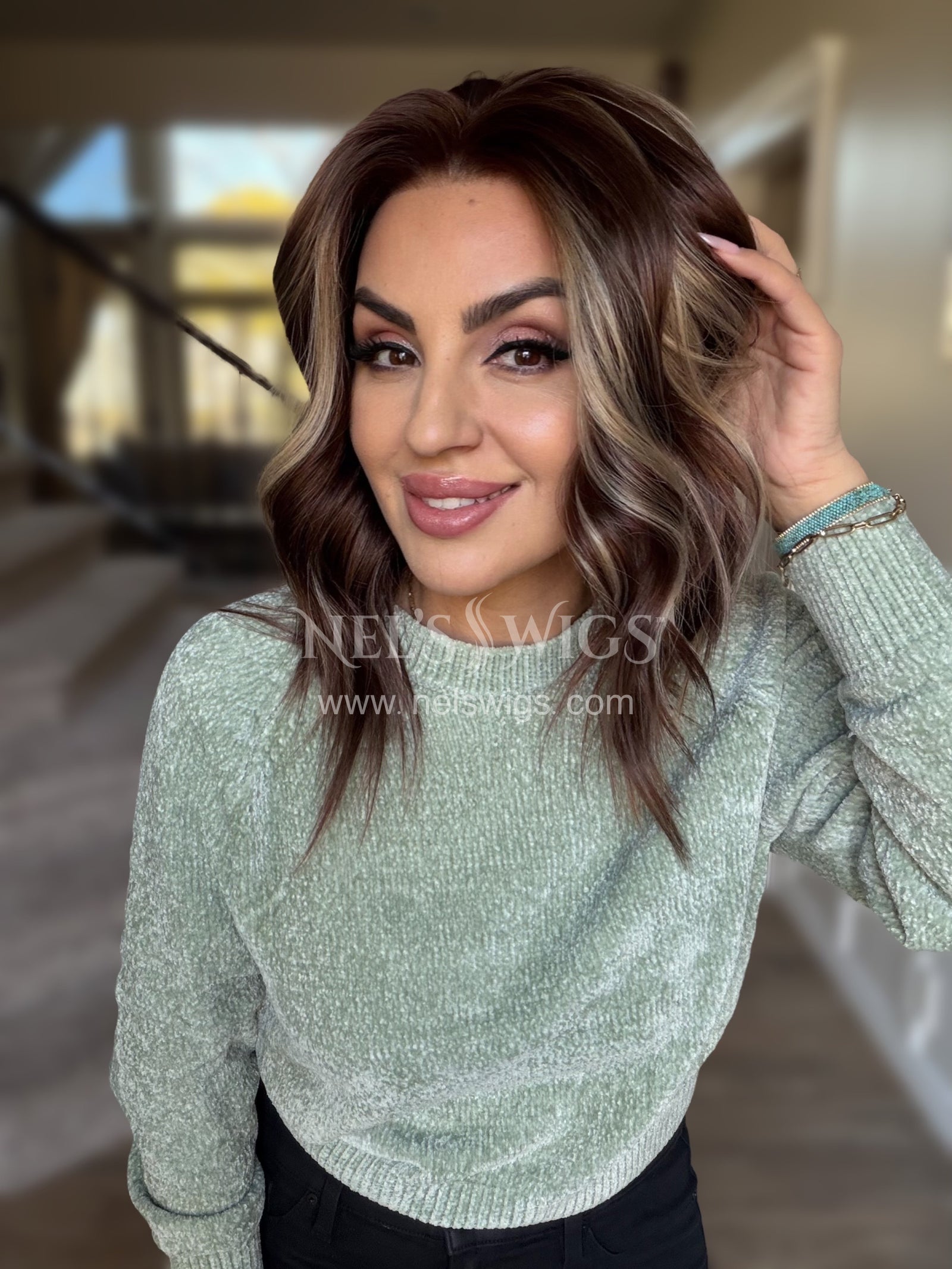 Cindy 02 - Average - Chocolate Caramel