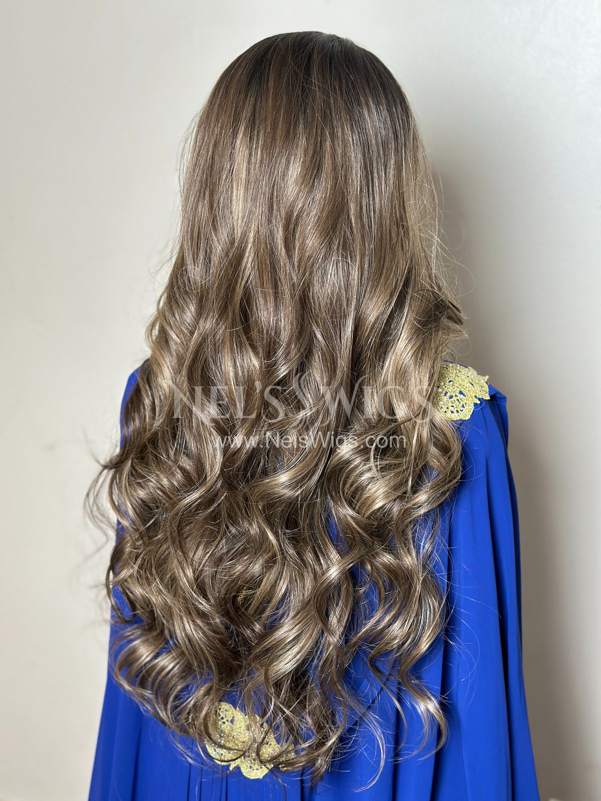 Stevi 01 - Soft Brunette with Highlights