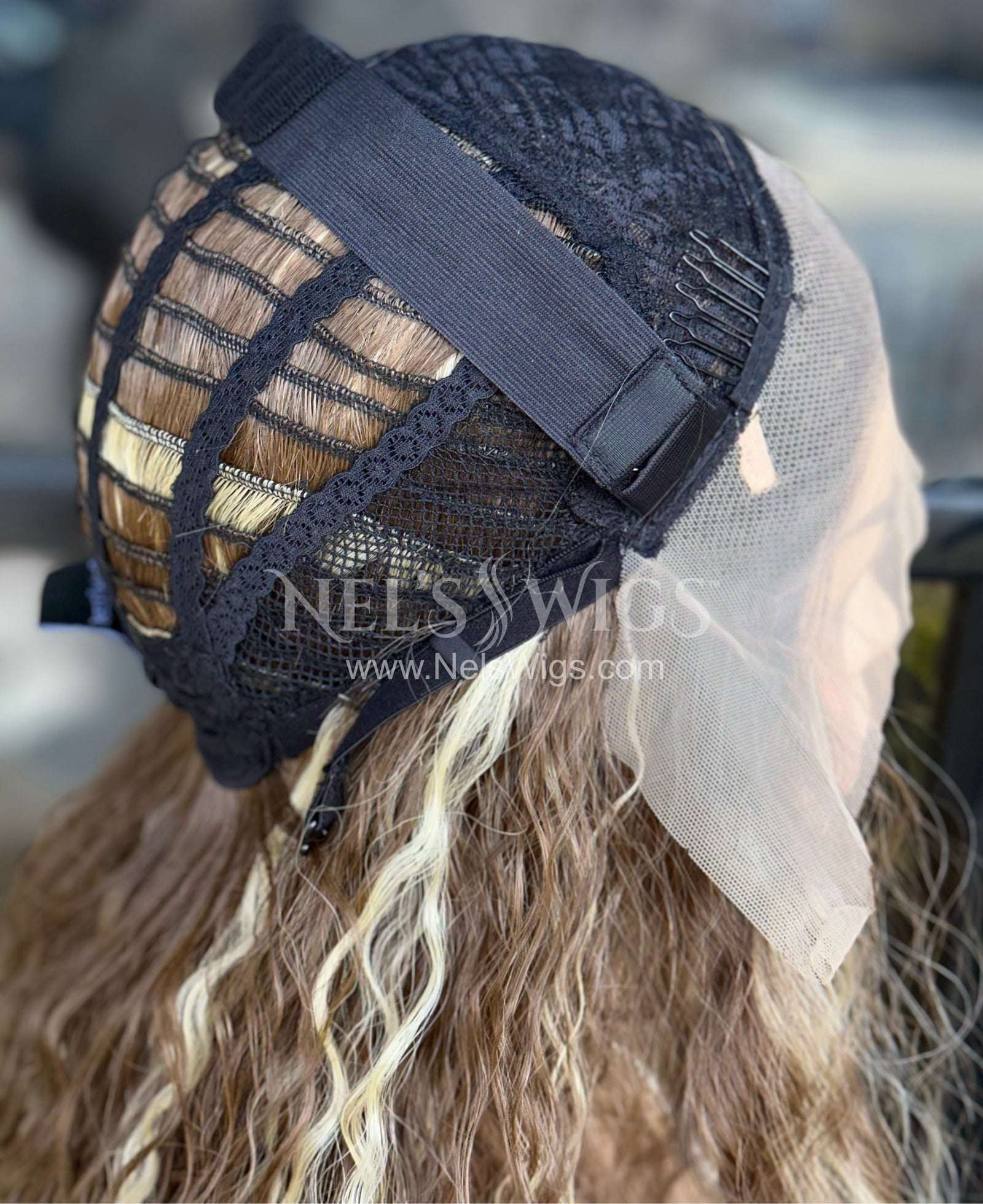 Lydia – Light Brunette with Highlights