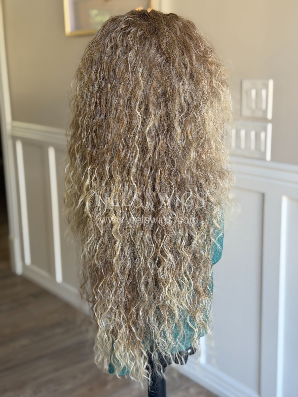 Lydia - NEUTRAL BLONDE