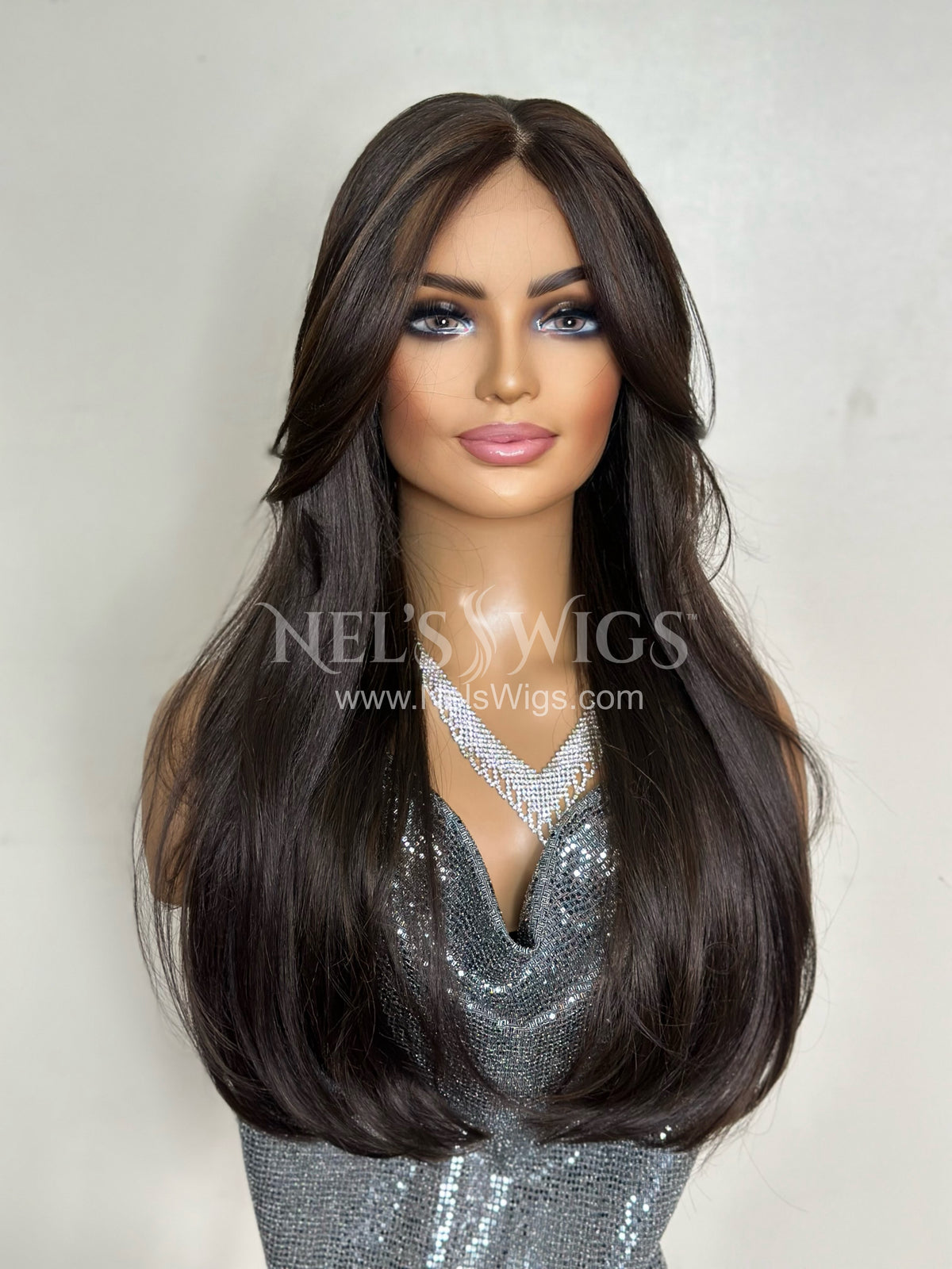 Alyson - Brunette with Mild Light Brown Highlights