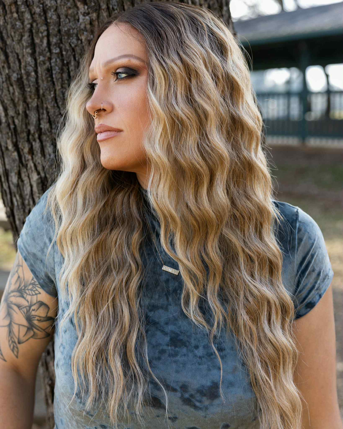 Ocean 01 - 23" - Medium Blonde with Money Pieces