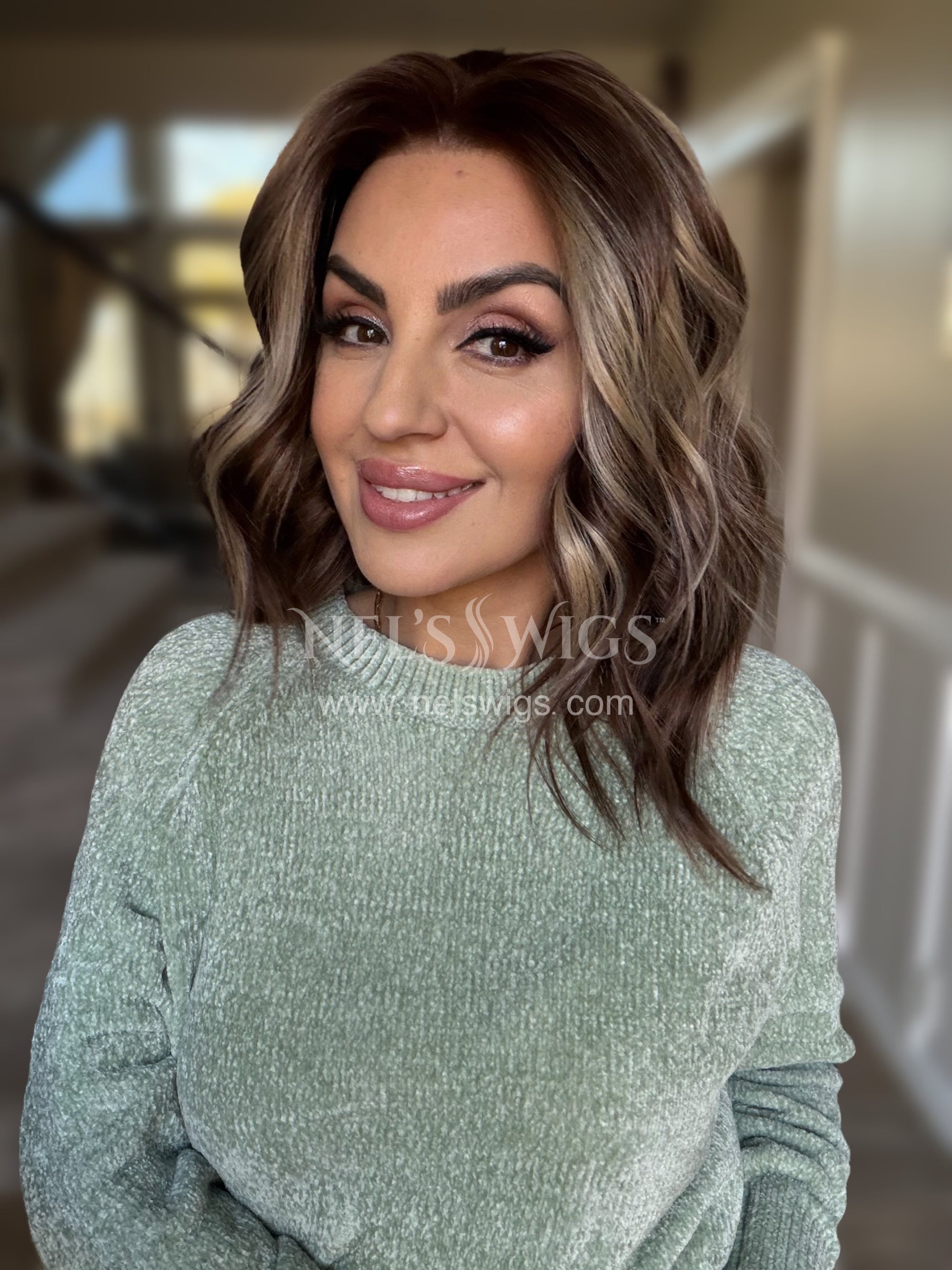 Cindy 02 - Small - Chocolate Caramel