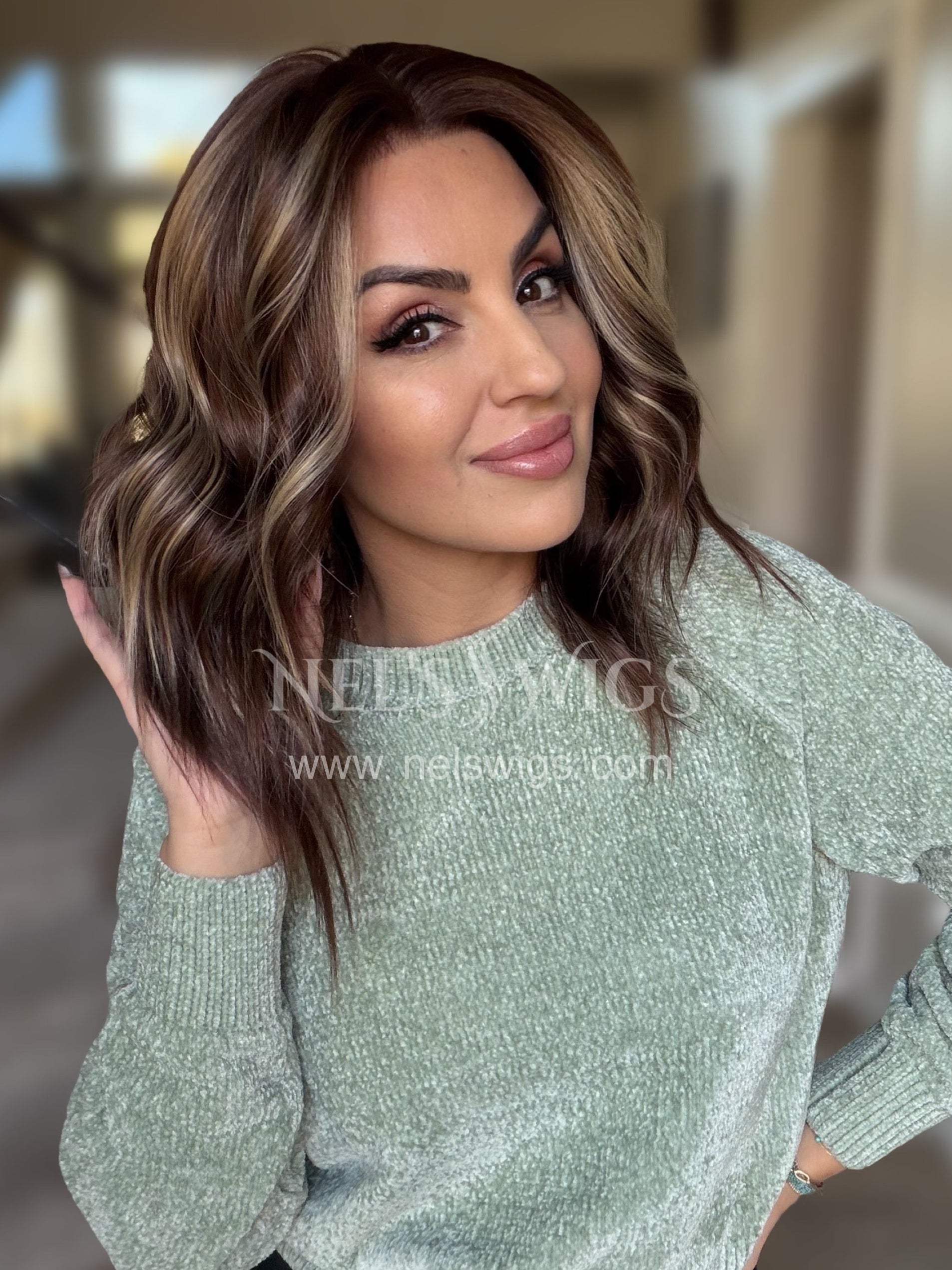 Cindy 02 - Small - Chocolate Caramel