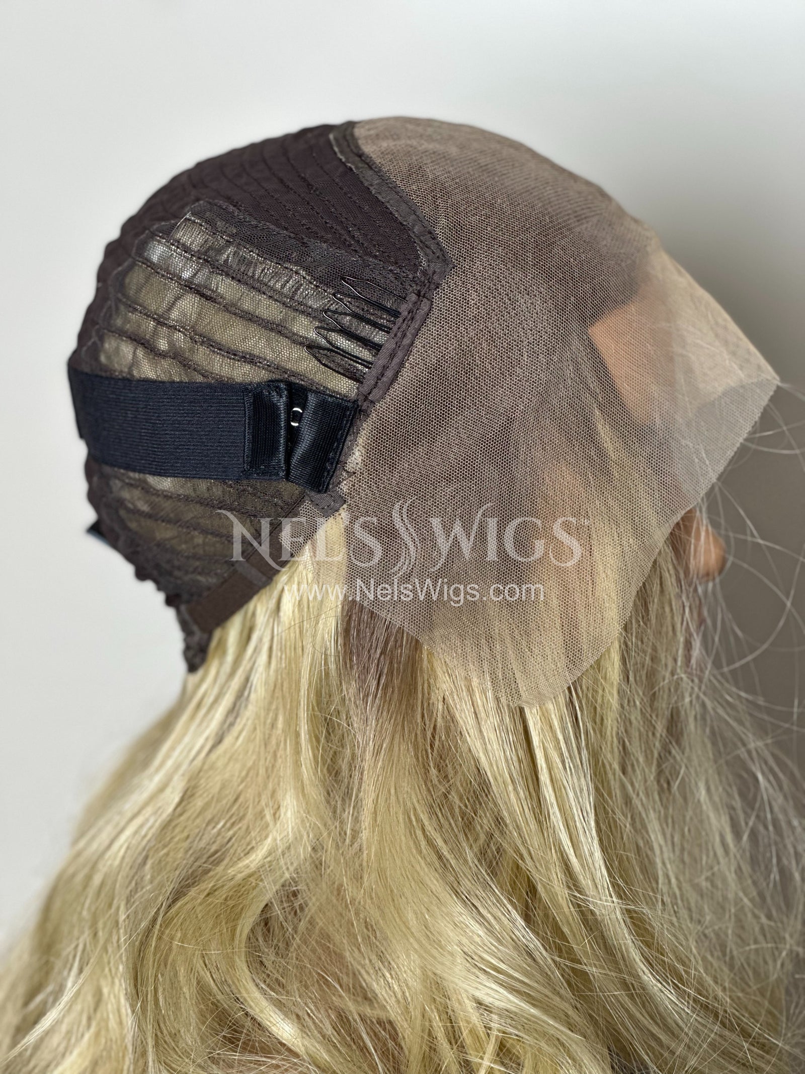 Stevi  04 - Short Golden Blonde with Lowlights - FINAL SALE (discontinued)