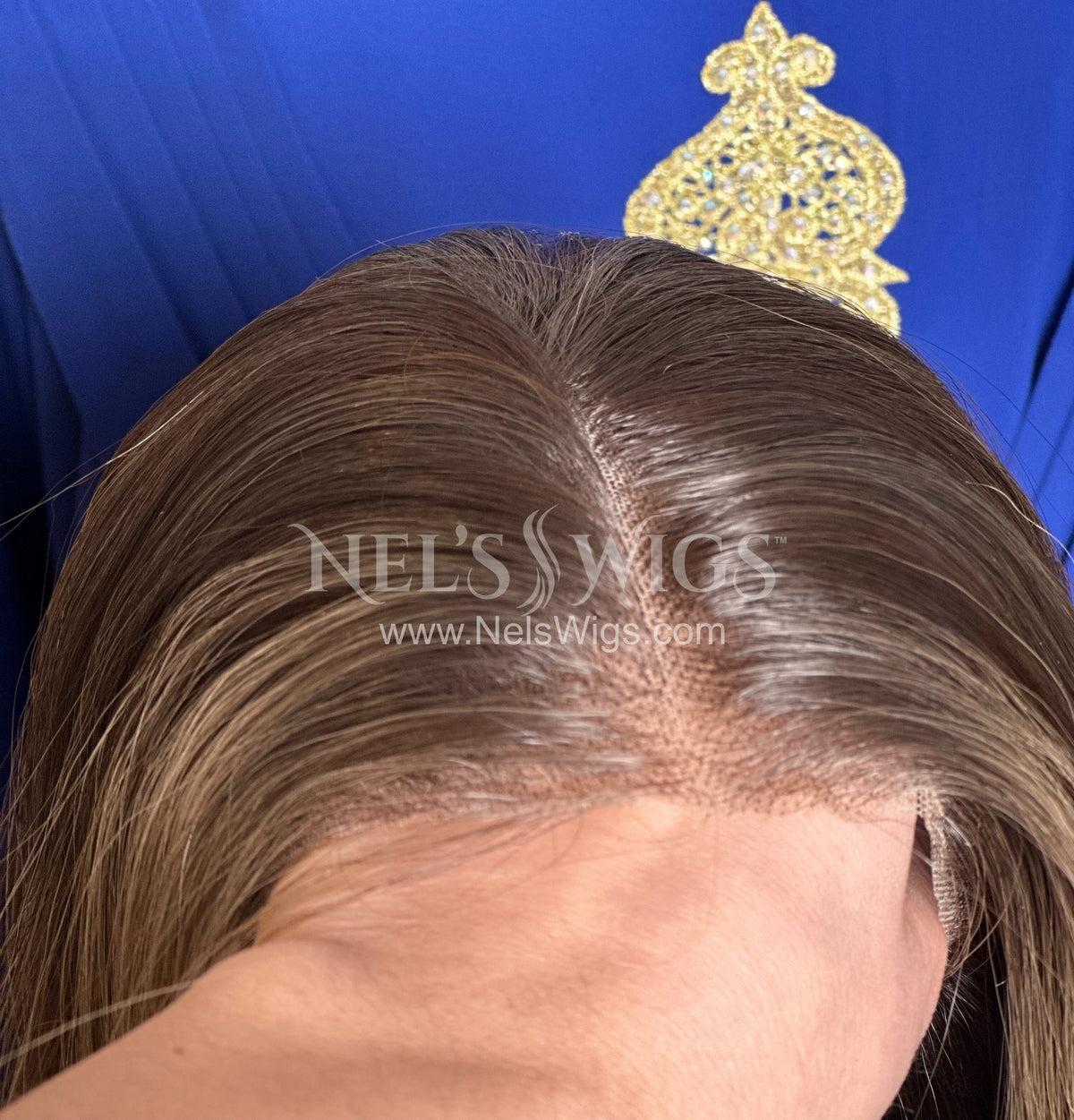 Stevi 01 - Soft Brunette with Highlights