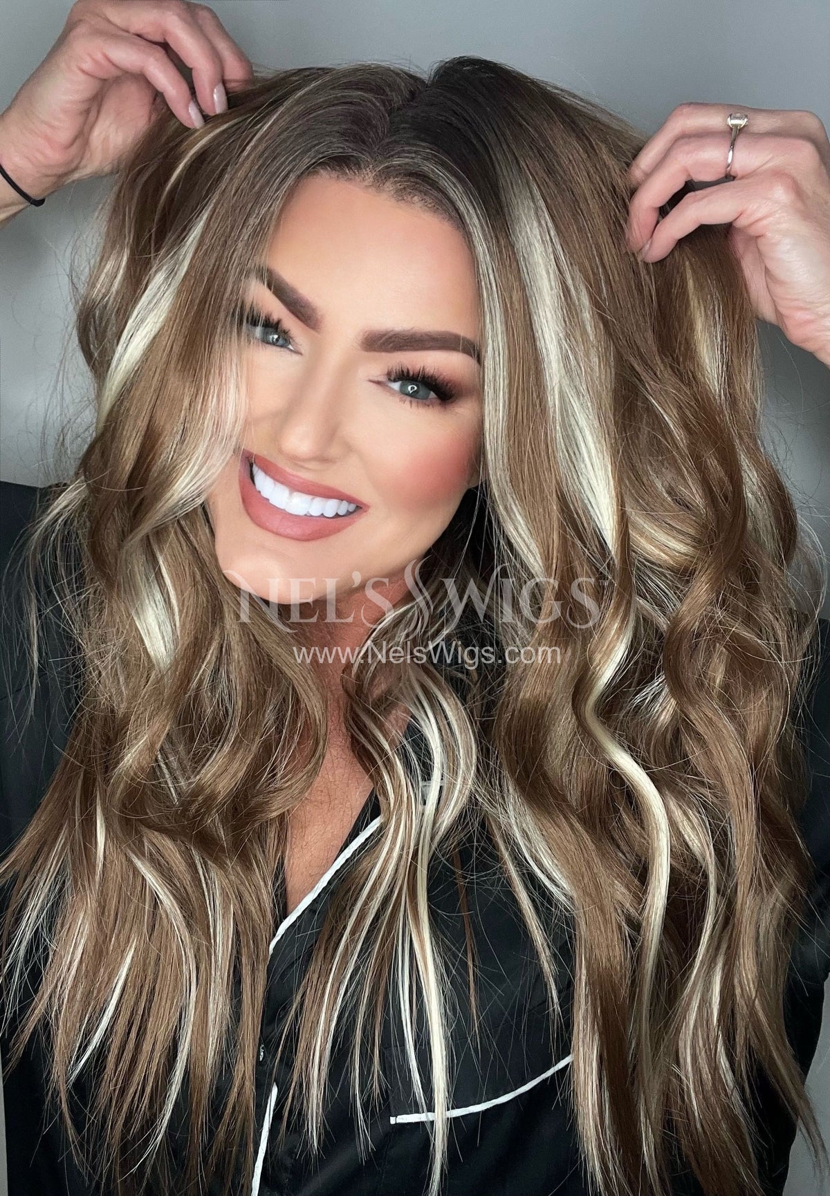 Nora 02 - Warm Brunette with Highlights