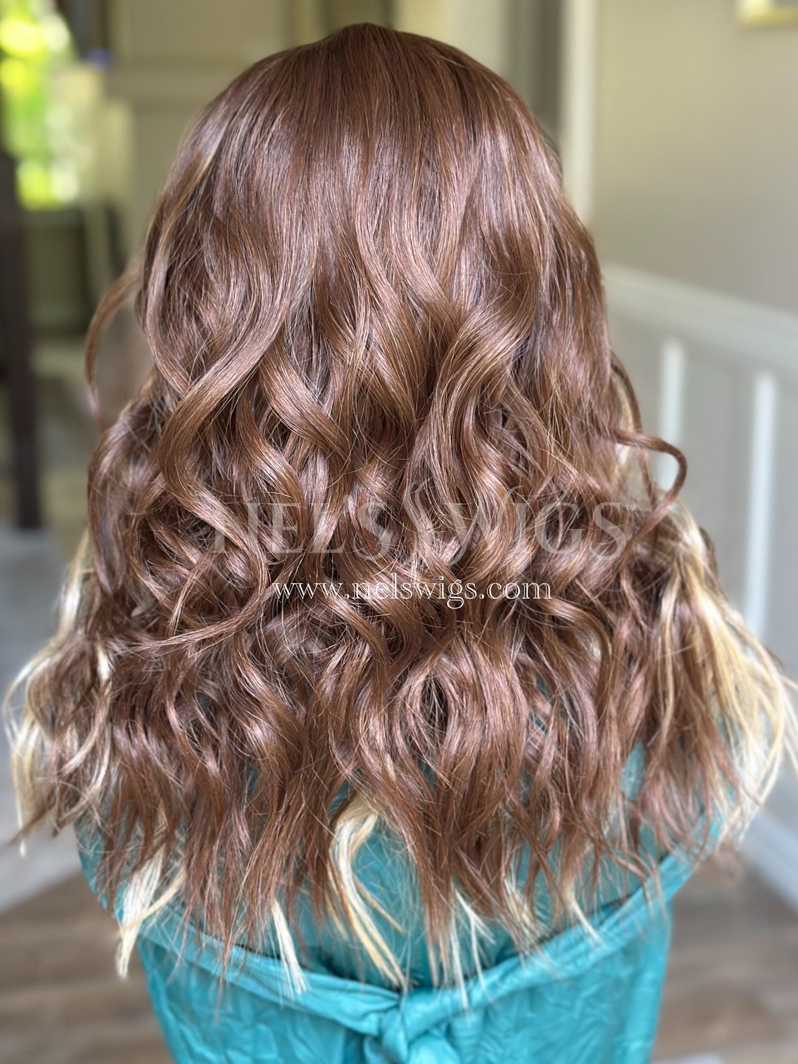 Ariana 03 - Light Chocolate Brunette with Money Pieces