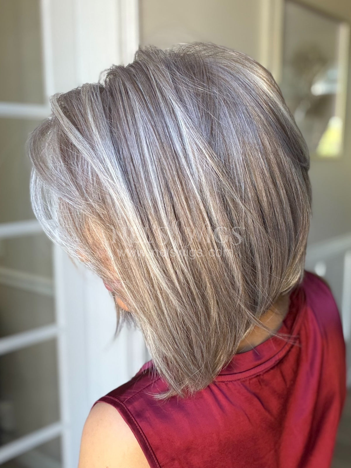 Nikki 01 - OG - Smokey Beige Blonde