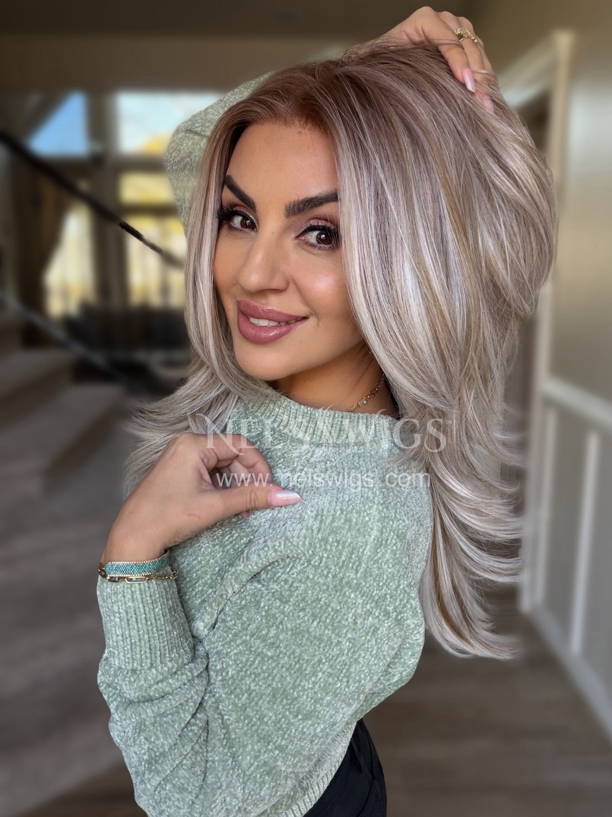 Rosanna 02 - Sandy Pearl Blonde