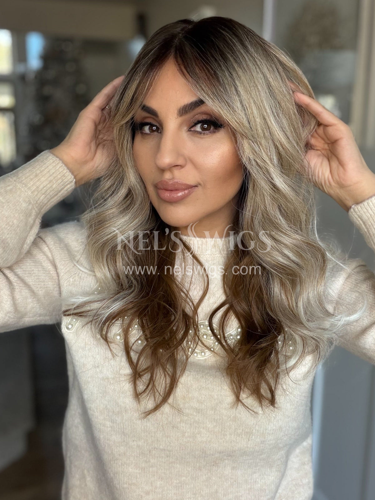 Vasie 01 - Sandy Blonde and Reddish Brown