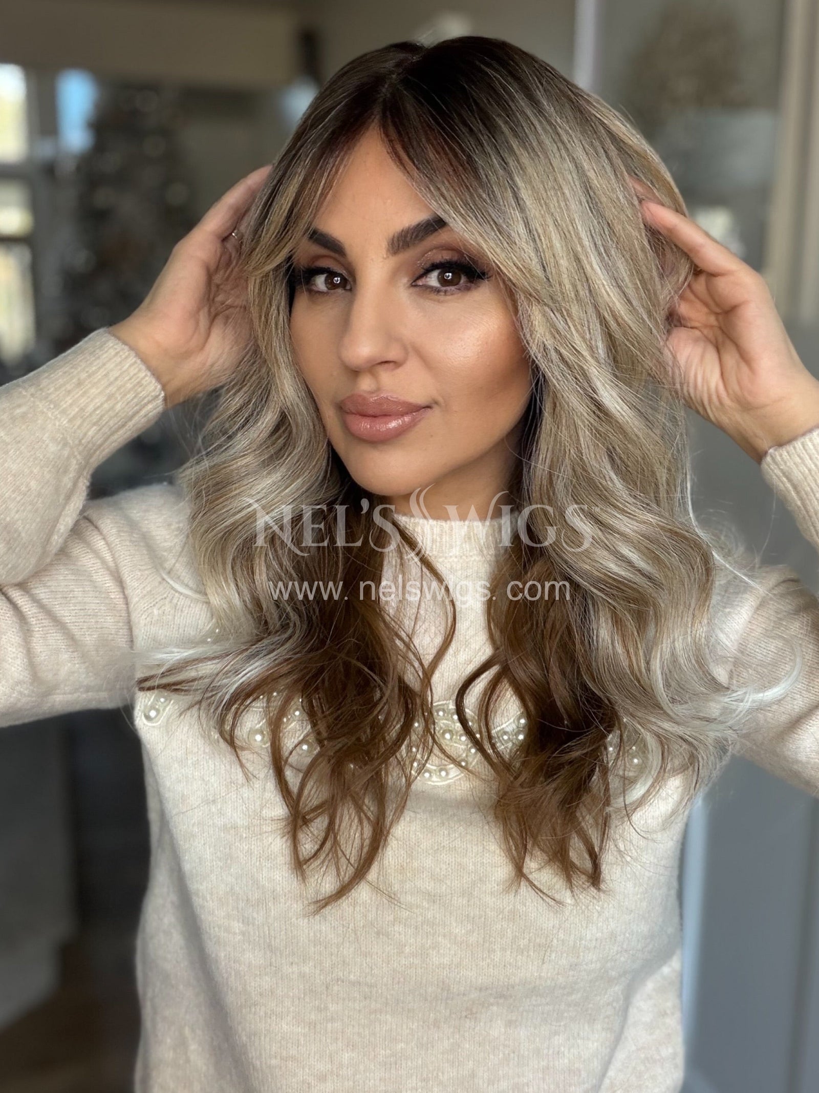 Vasie 01 - Sandy Blonde and Reddish Brown