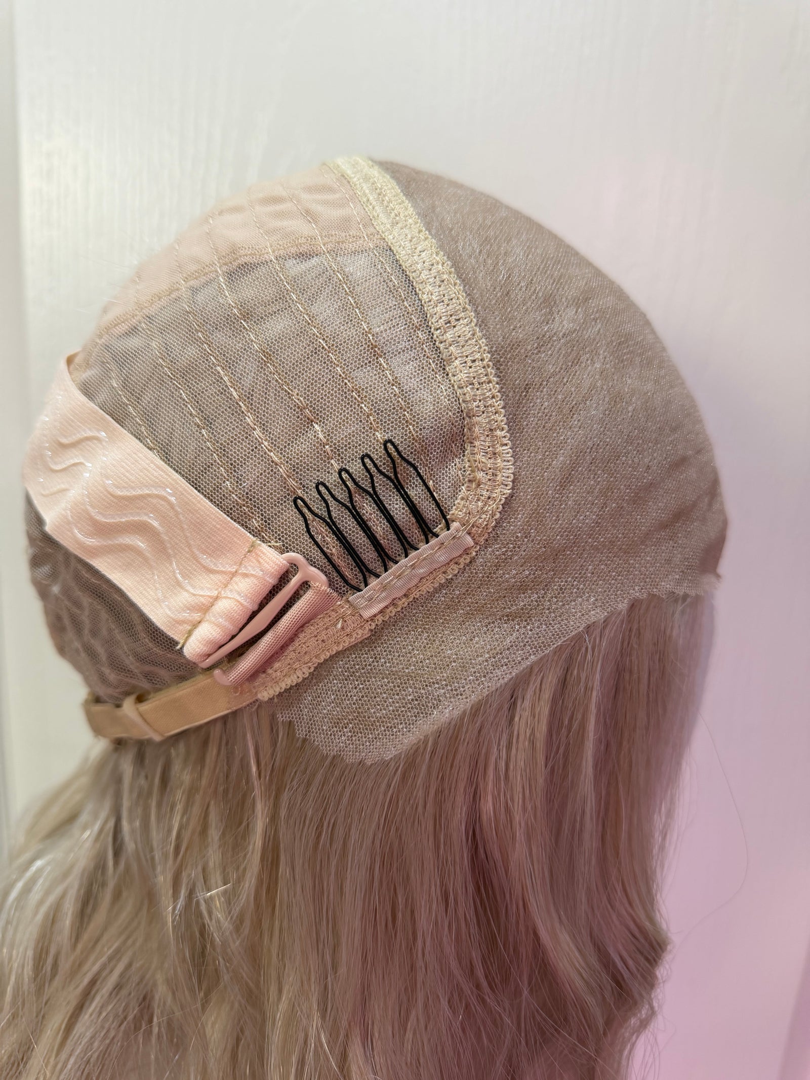 Venus 03 - Pearl Blonde