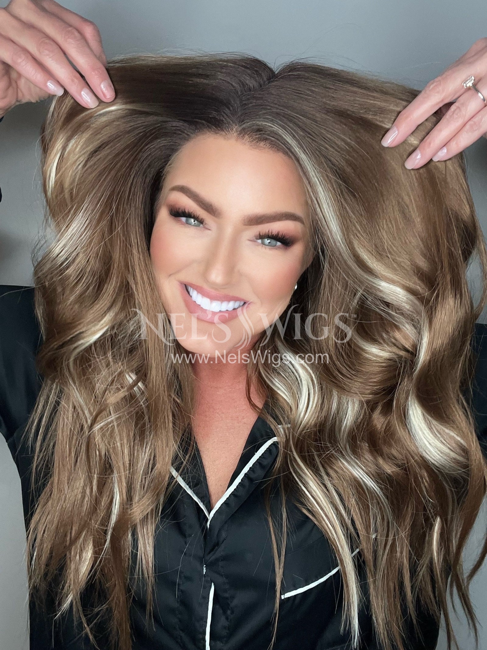 Nora 02 - Warm Brunette with Highlights