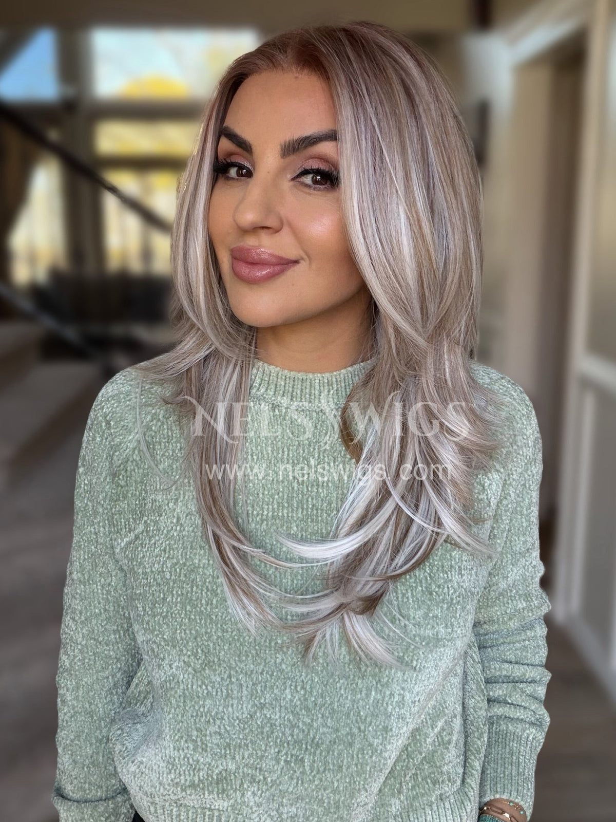 Rosanna 02 - Sandy Pearl Blonde