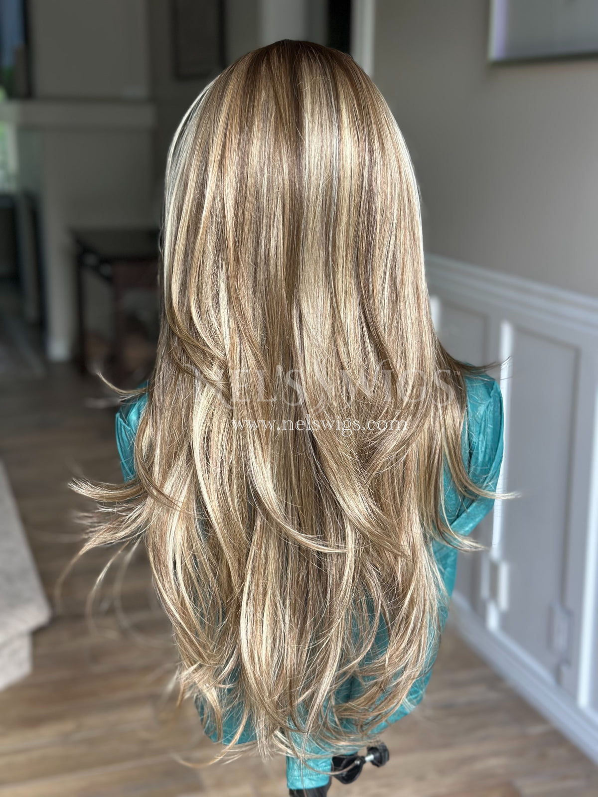 Madison - Warm Blonde and Light Brown Mix (Highlighted)