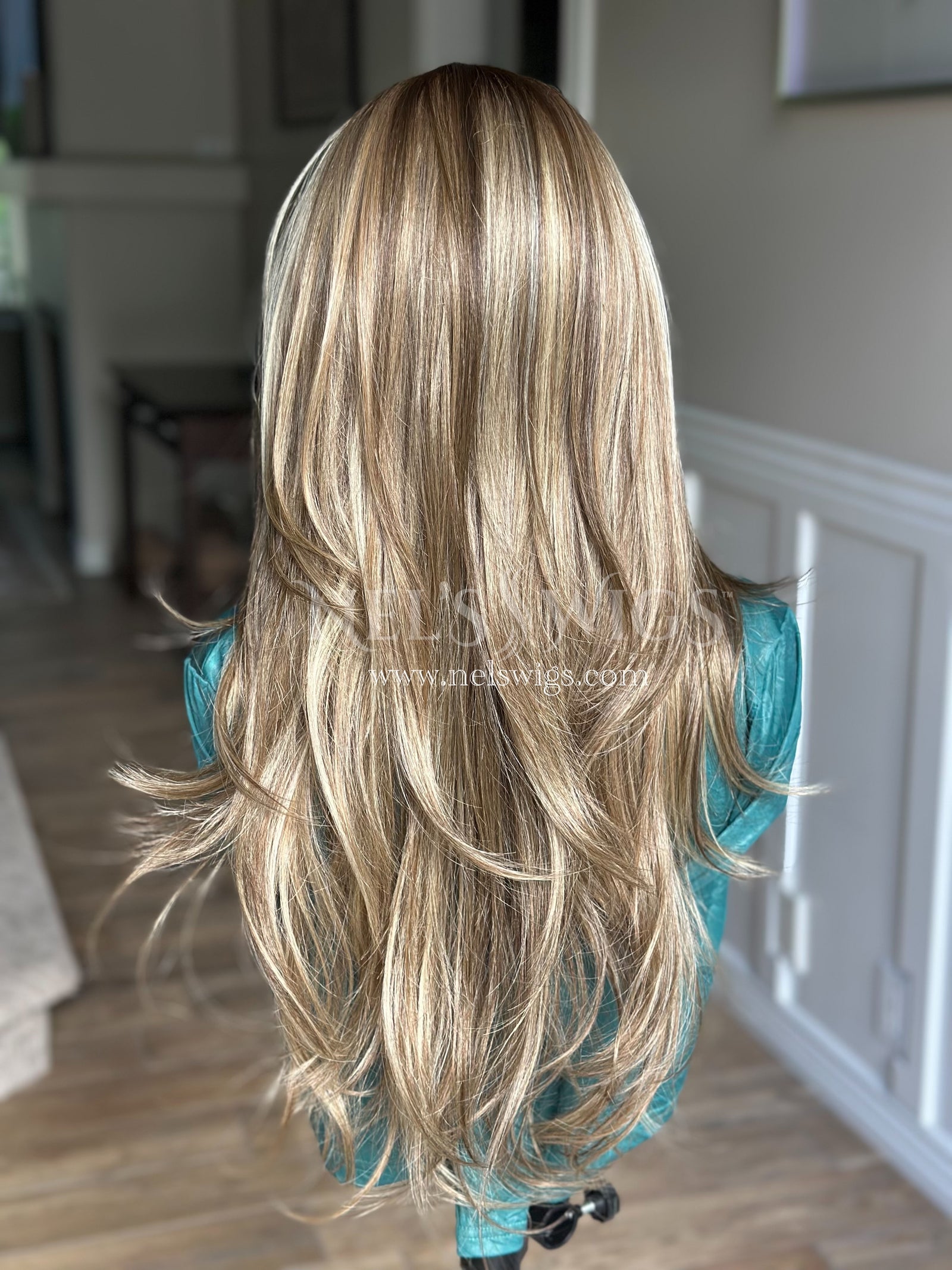 Madison - Warm Blonde and Light Brown Mix (Highlighted)