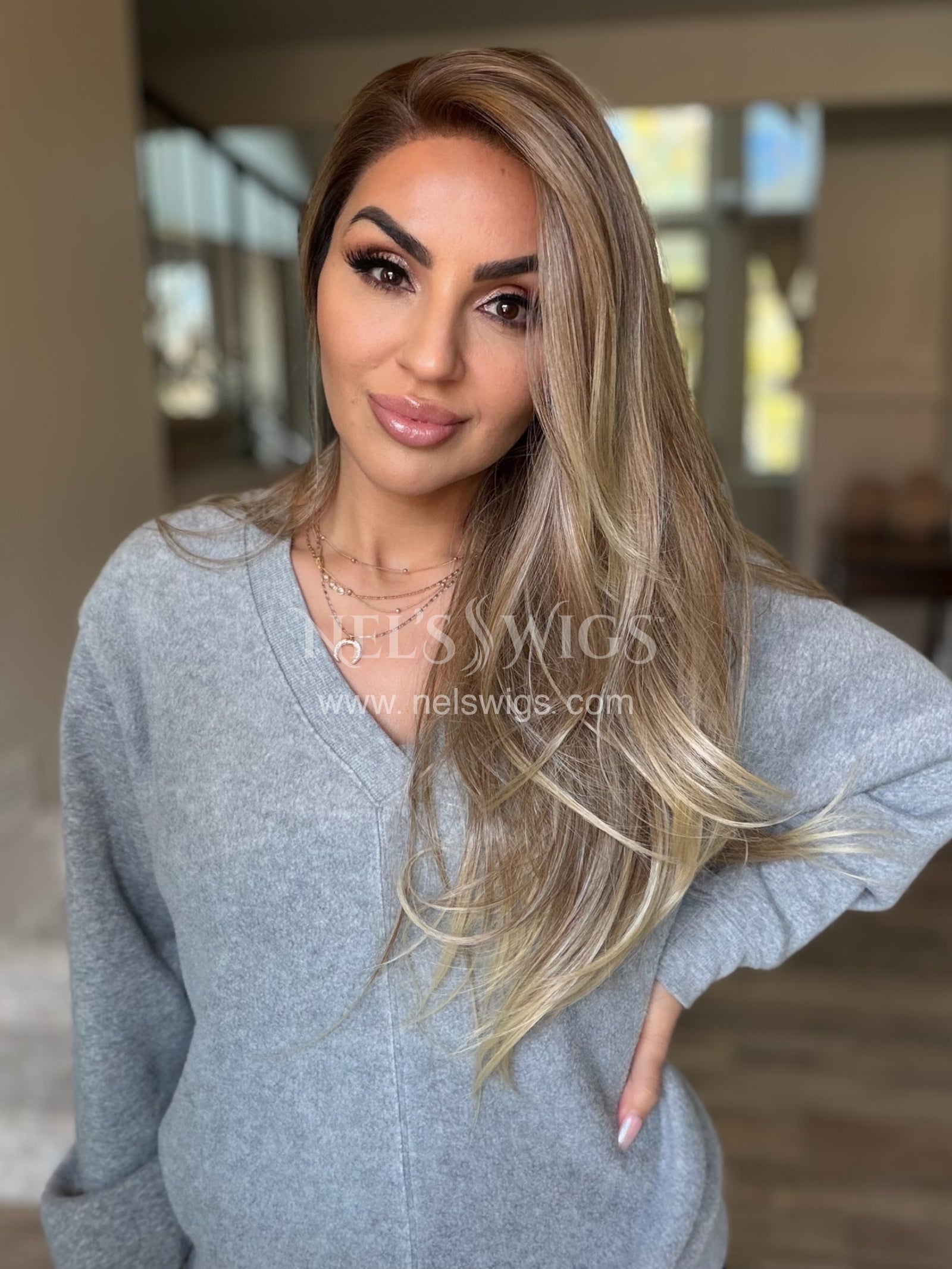 Tracy 01 - OG - Medium Neutral Blonde with Warm Blonde Ends