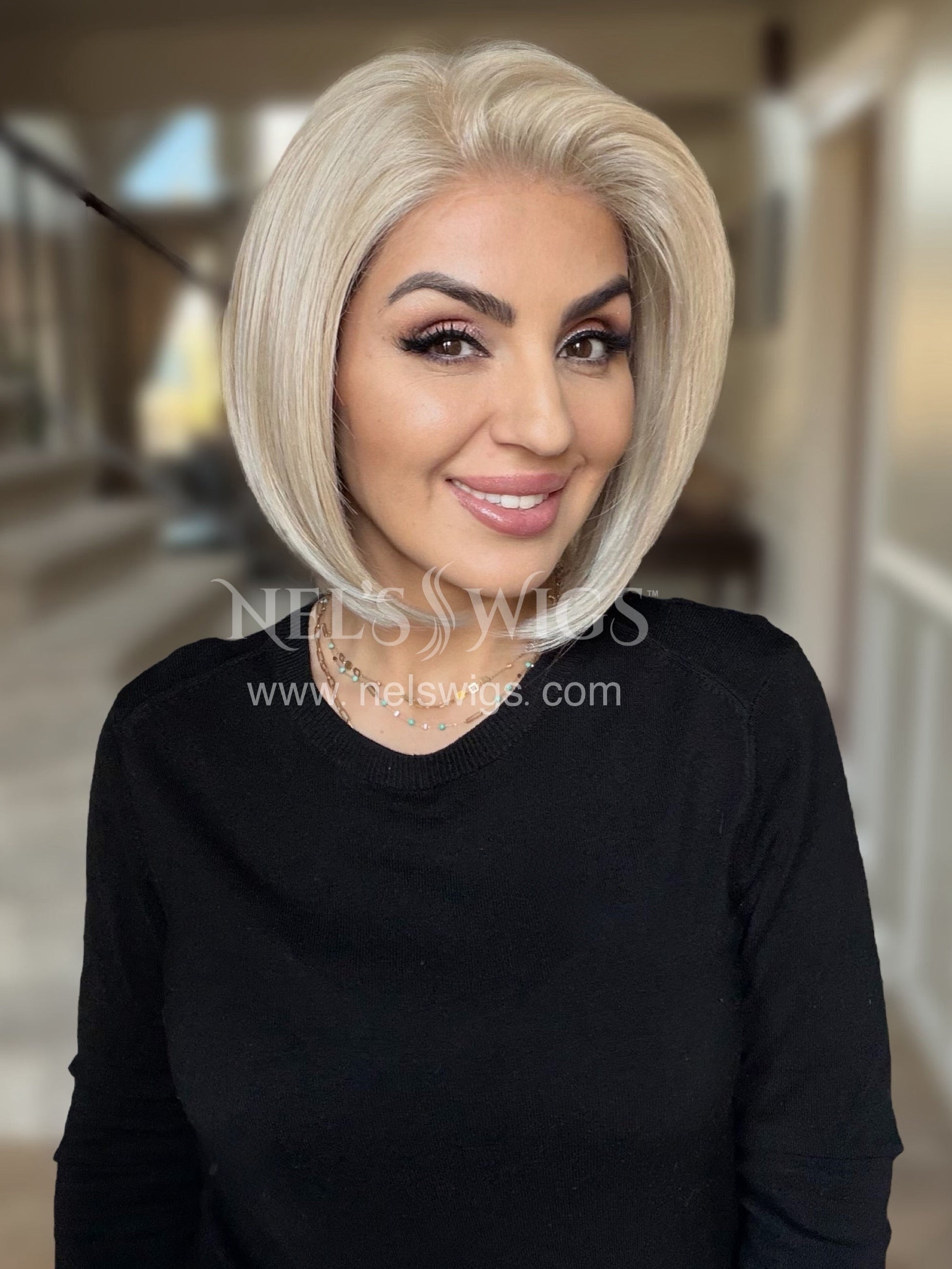 Nikki 05 - Neutral Blonde