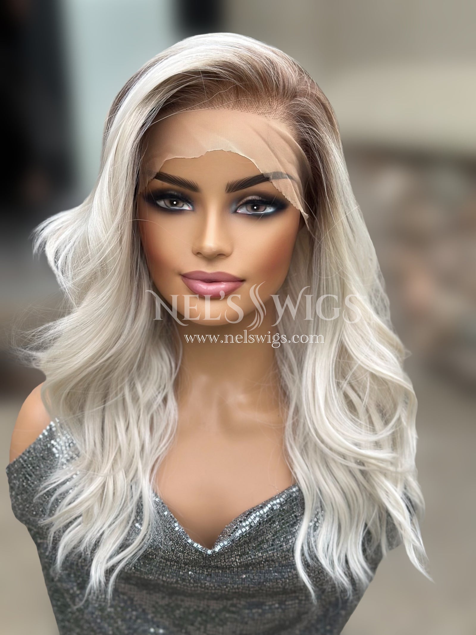 Reese 03 - Icy Blonde with Golden Brown Roots - Large