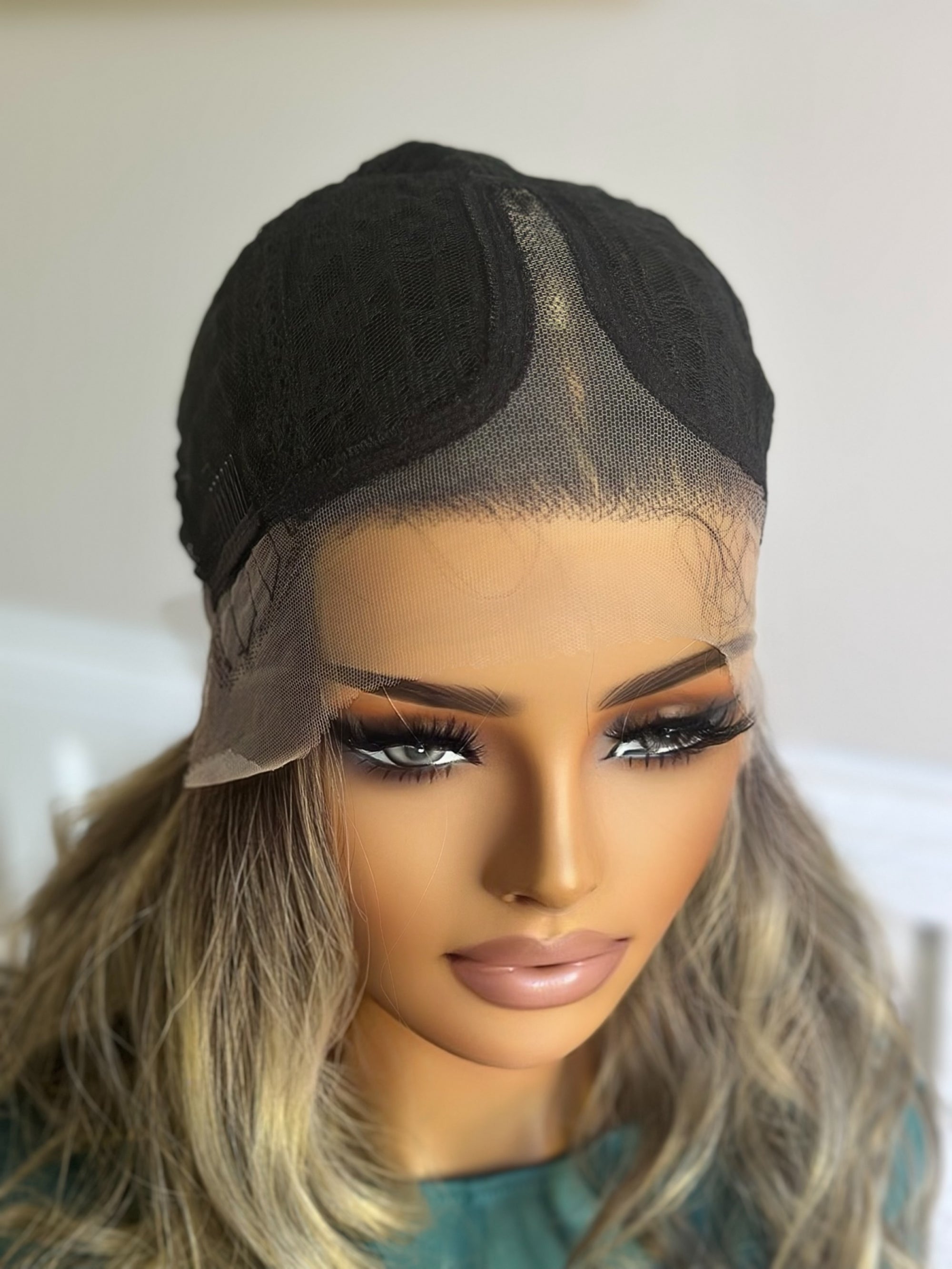 Ariana 09 - Black with Dark Copper Highlights