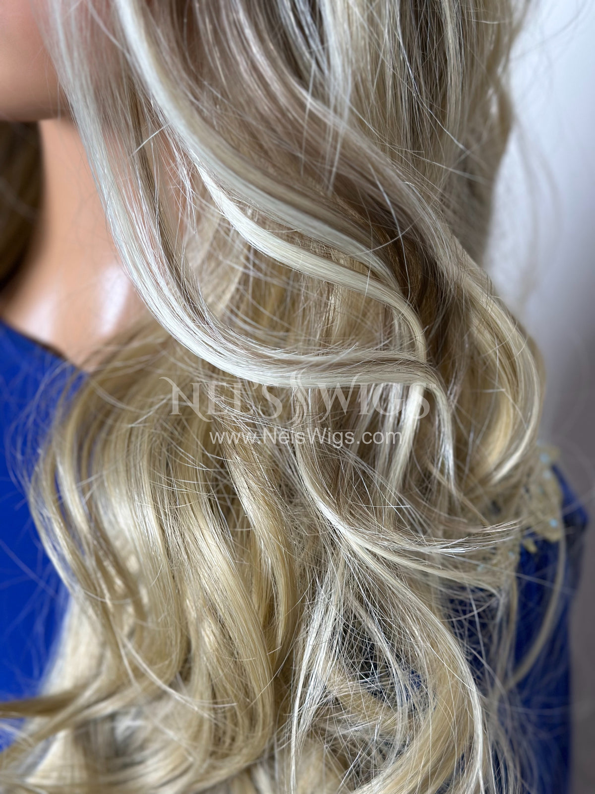 Stevi 04 - Long Golden Blonde with Lowlights - Final Sale (discontinued)