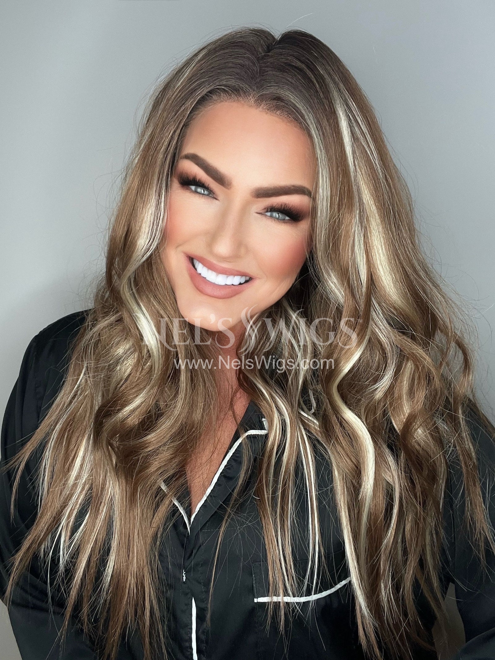 Nora 02 - Warm Brunette with Highlights