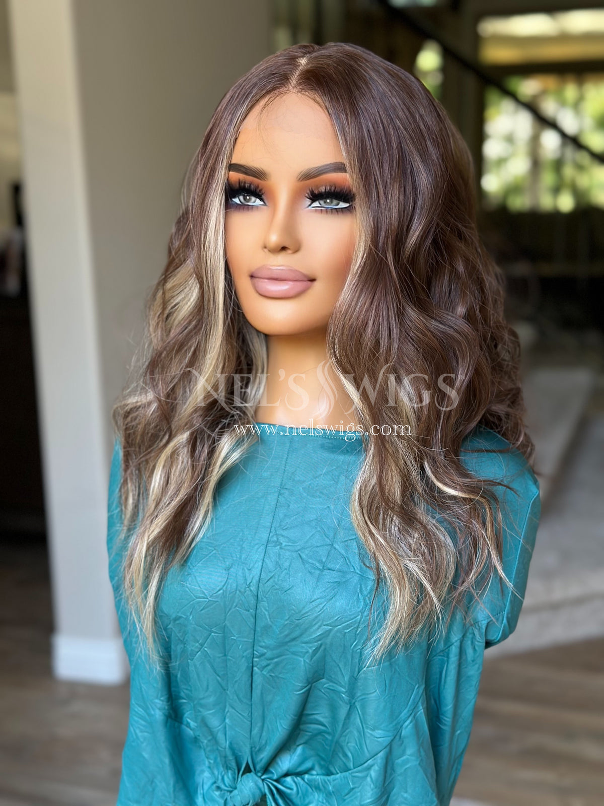 Ariana 03 - Light Chocolate Brunette with Money Pieces