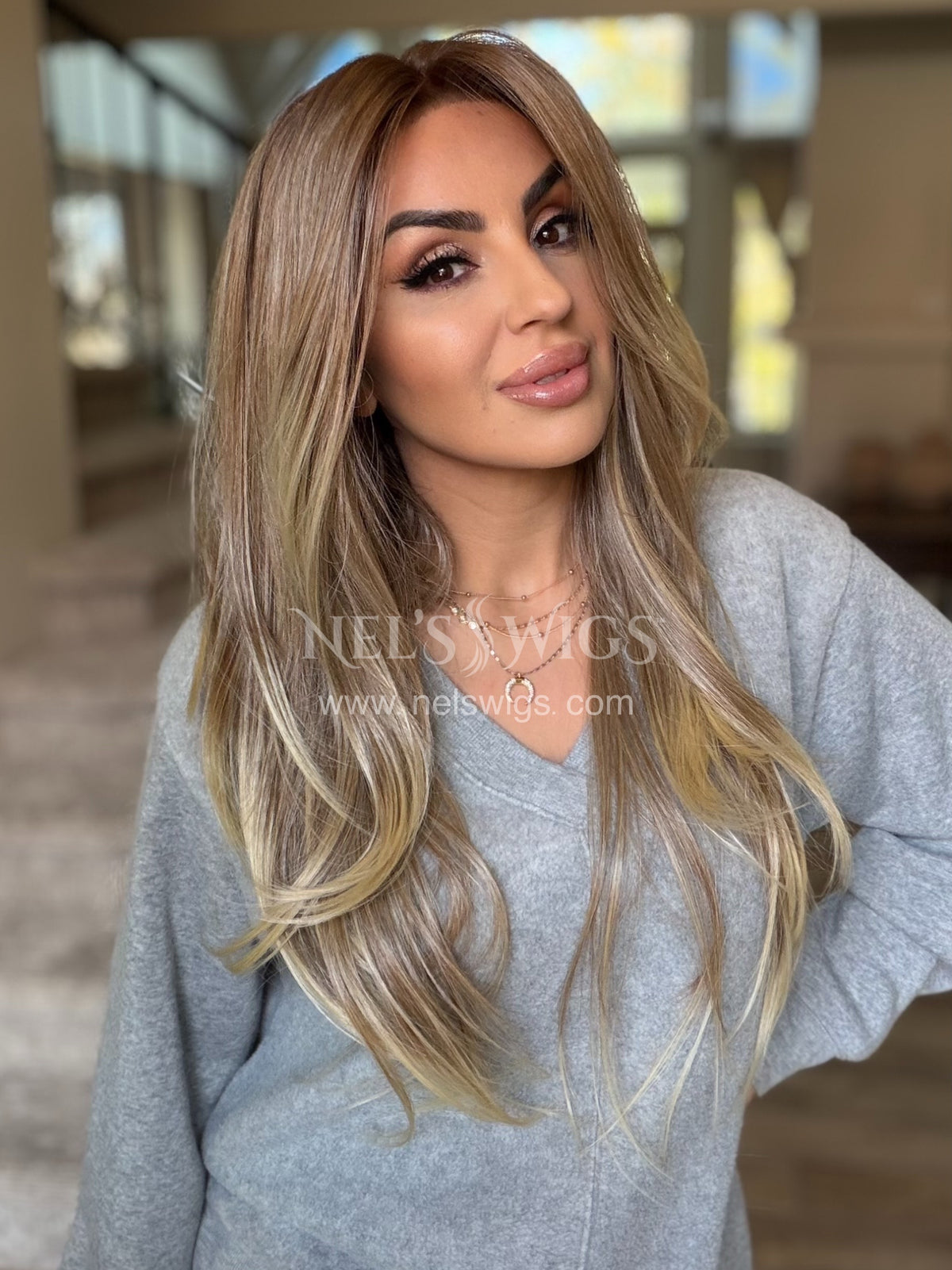 Tracy 01 - OG - Medium Neutral Blonde with Warm Blonde Ends