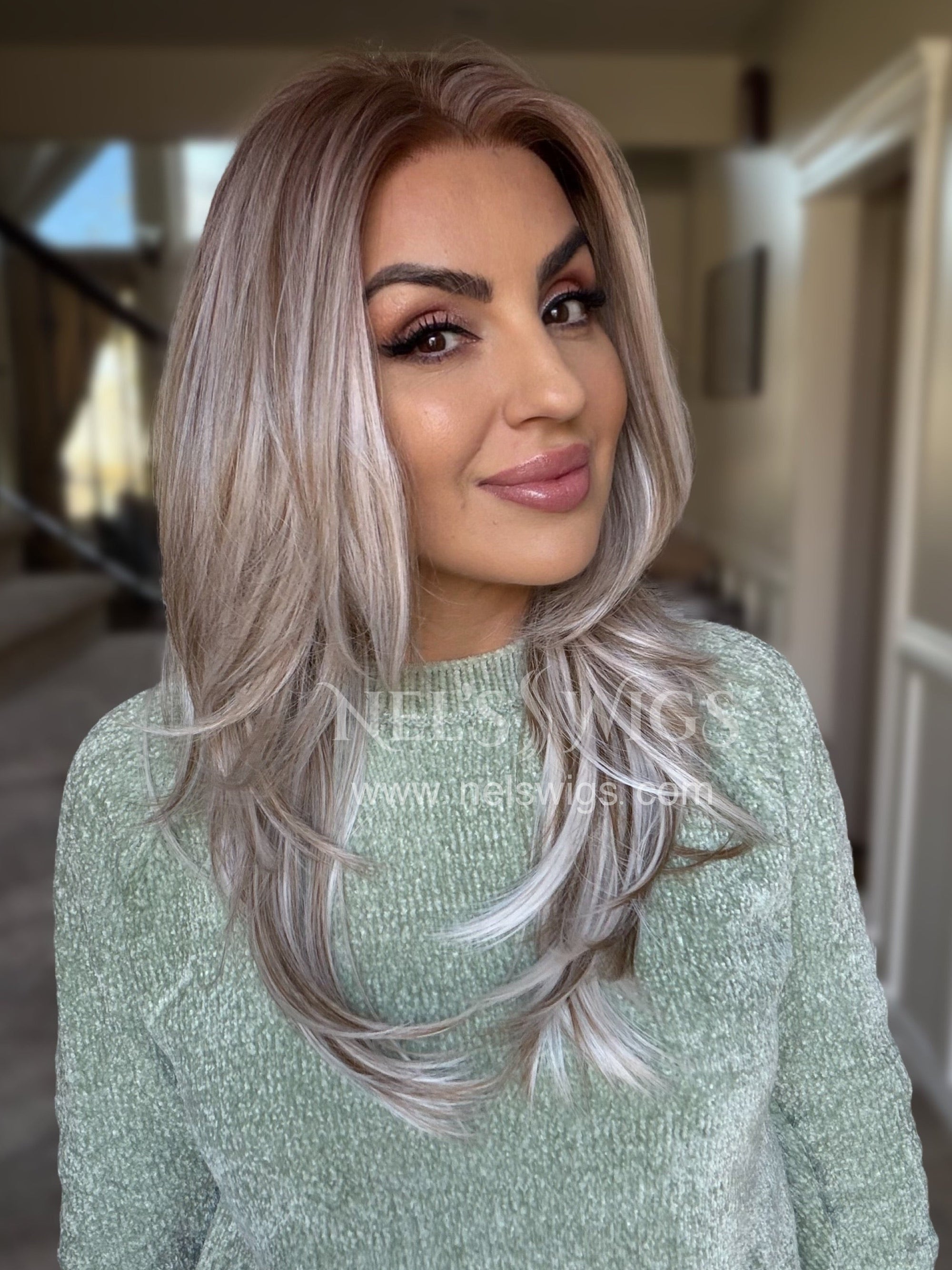 Rosanna 02 - Sandy Pearl Blonde