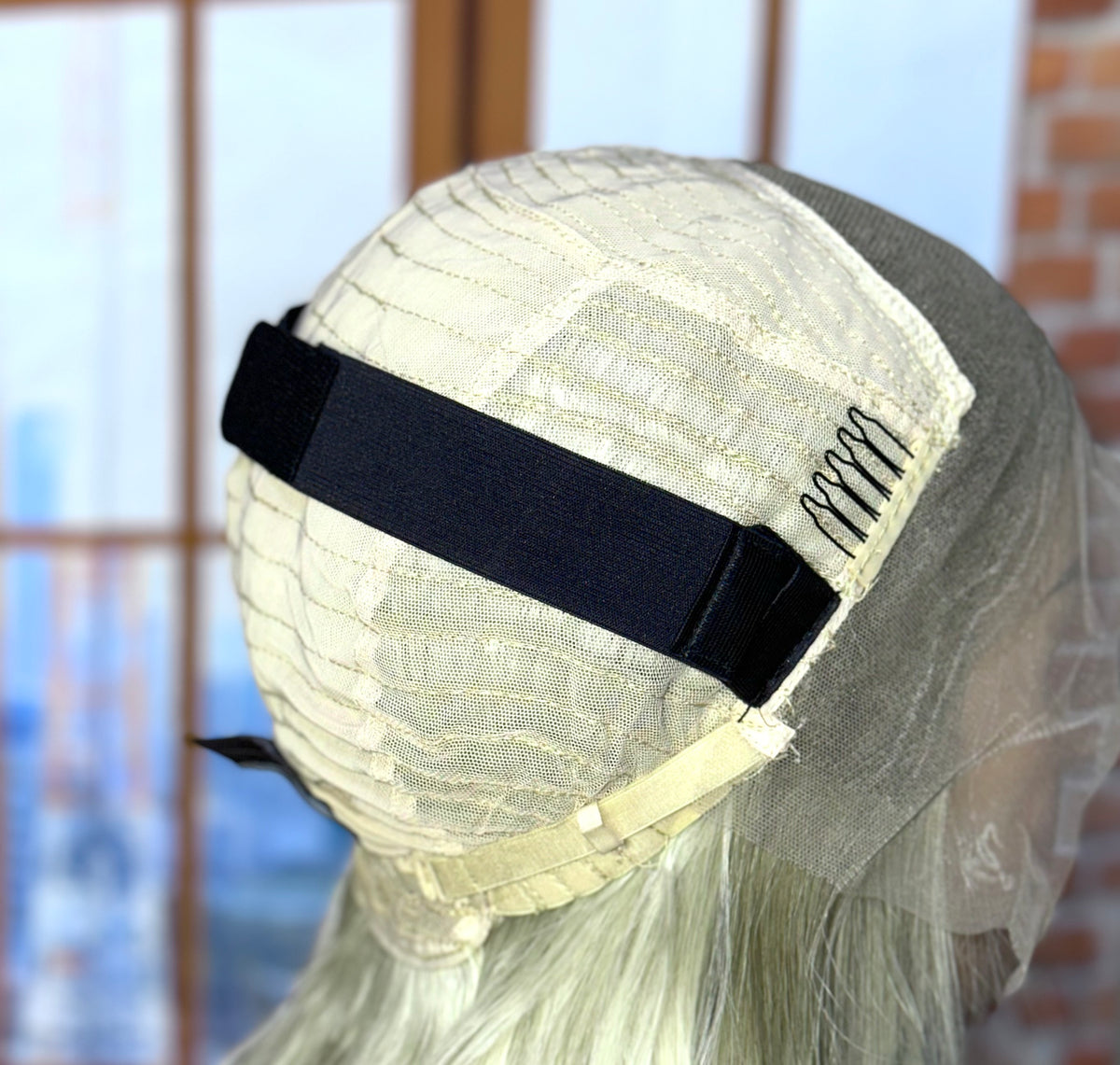 Stevi 02 - Dusty Blonde