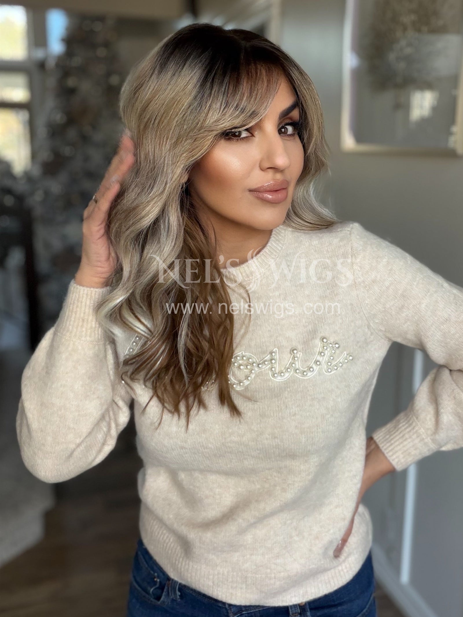 Vasie 01 - Sandy Blonde and Reddish Brown