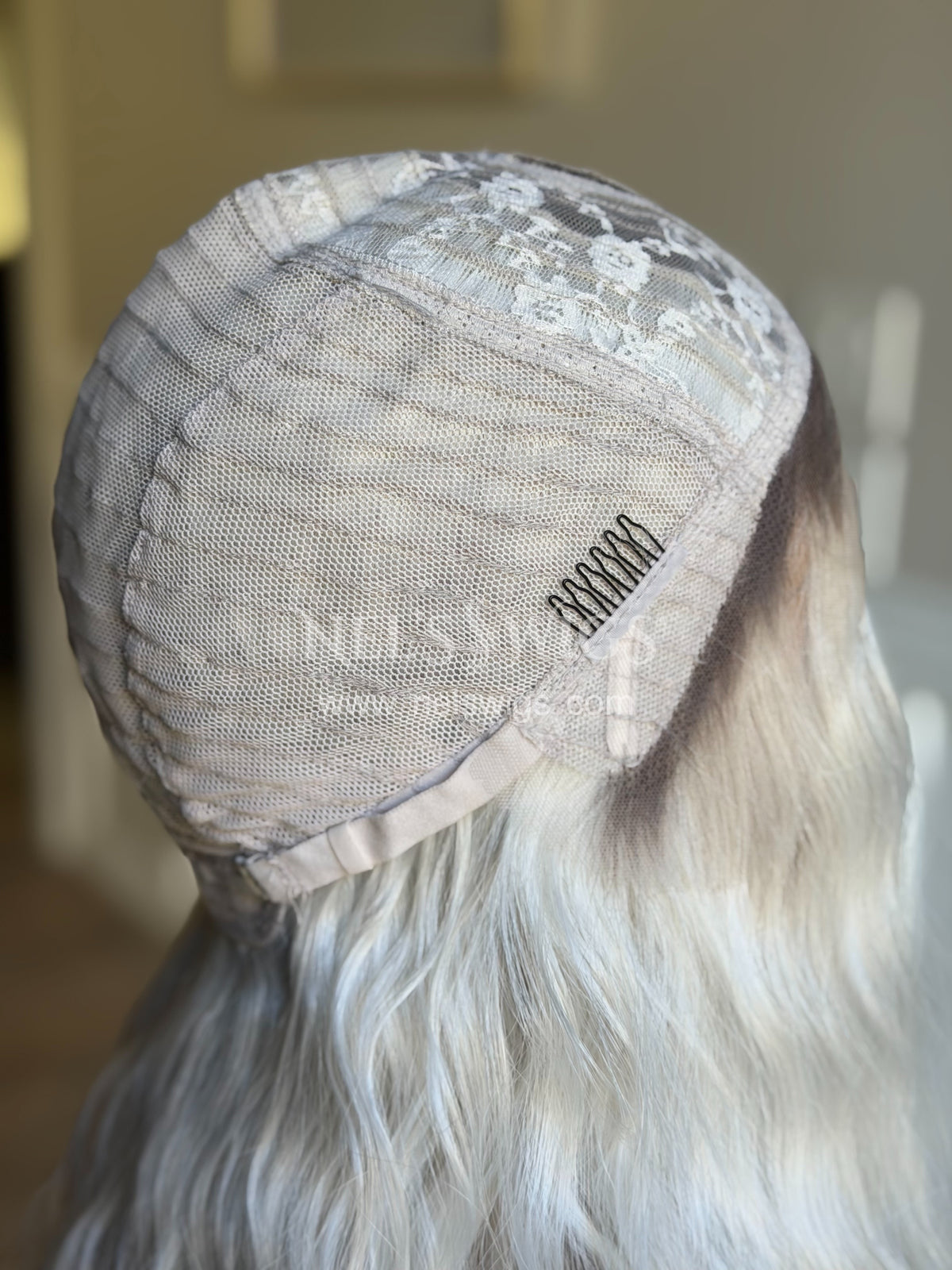 Ocean 03 - 26" - Icy Blonde