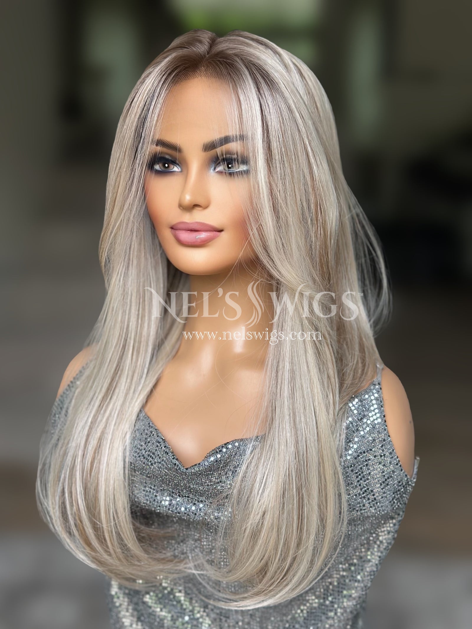 Tracy 13 -  Neutral Blonde with Light Brown Lowlights