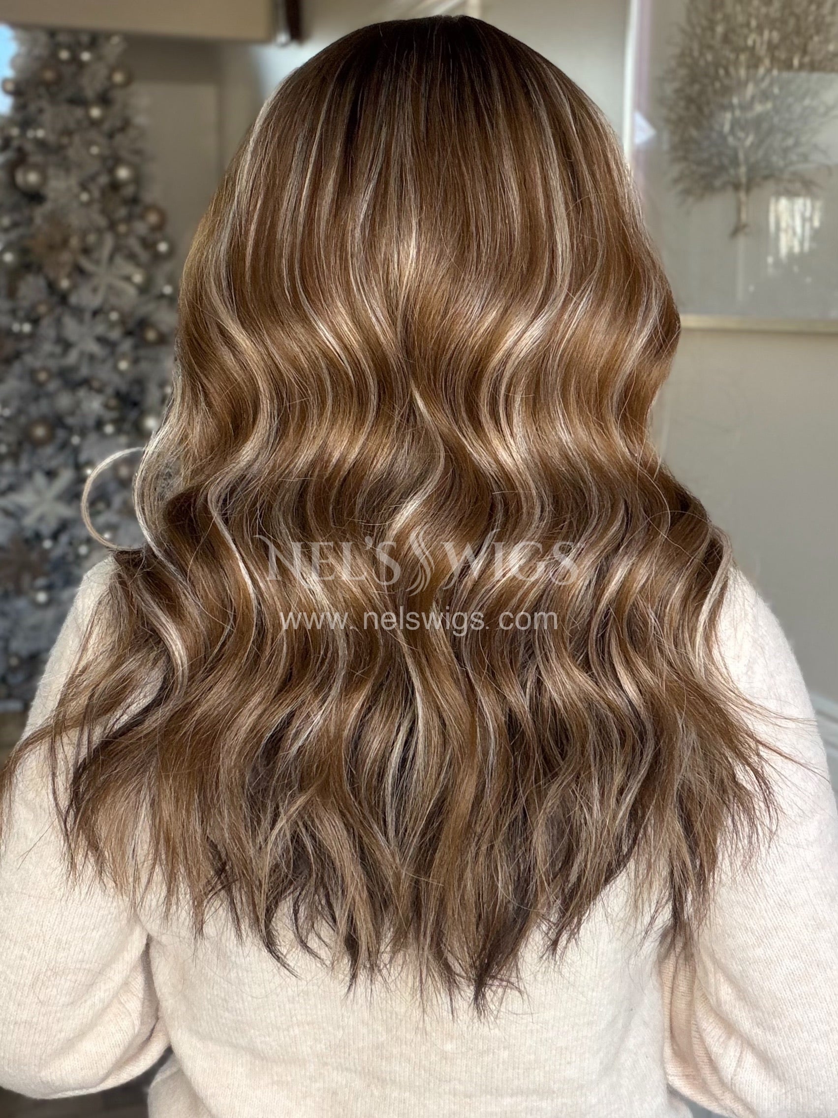 Leah 04 - Golden Brown and Cool Blonde Mix - Nel display picture 2