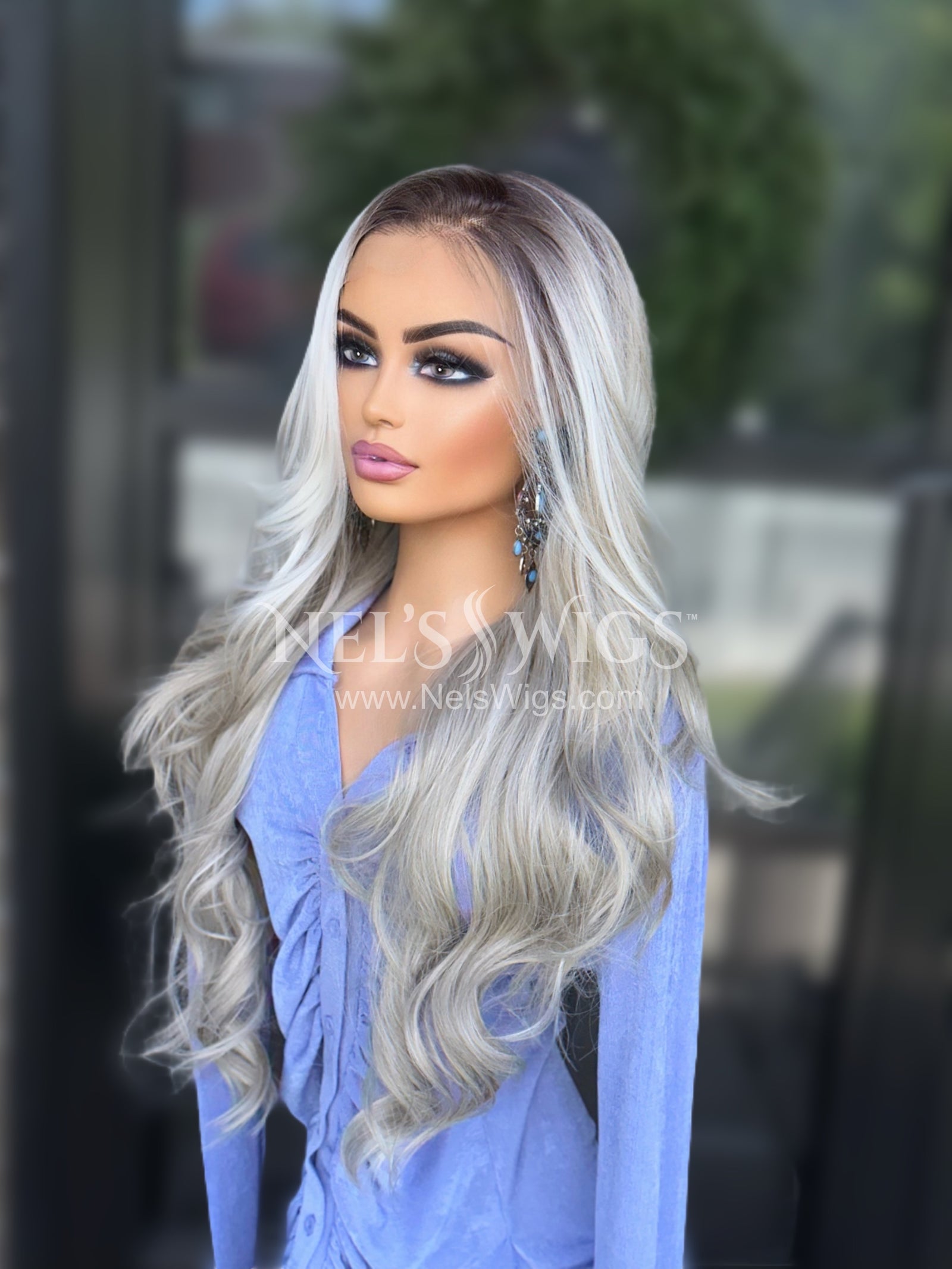 Stevi 11 - Ash Blonde with Money Pieces