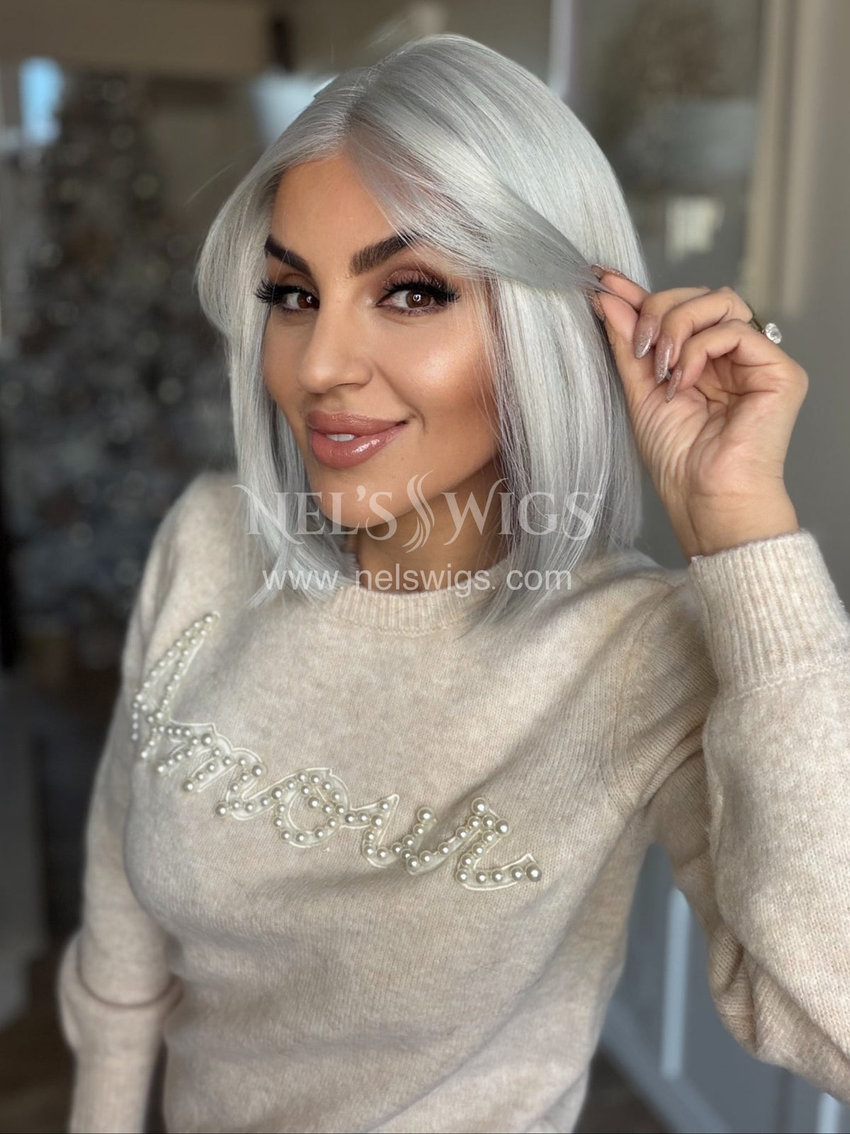 Felicity 01 - Silver Blonde