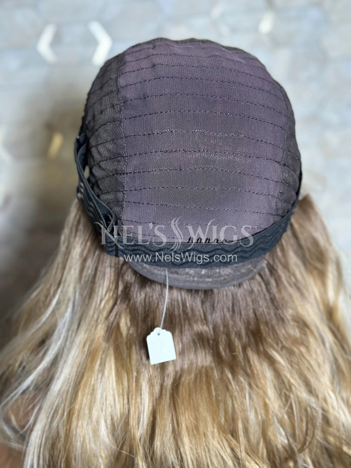 Nora 03 - Vanilla Blonde with Lowlights