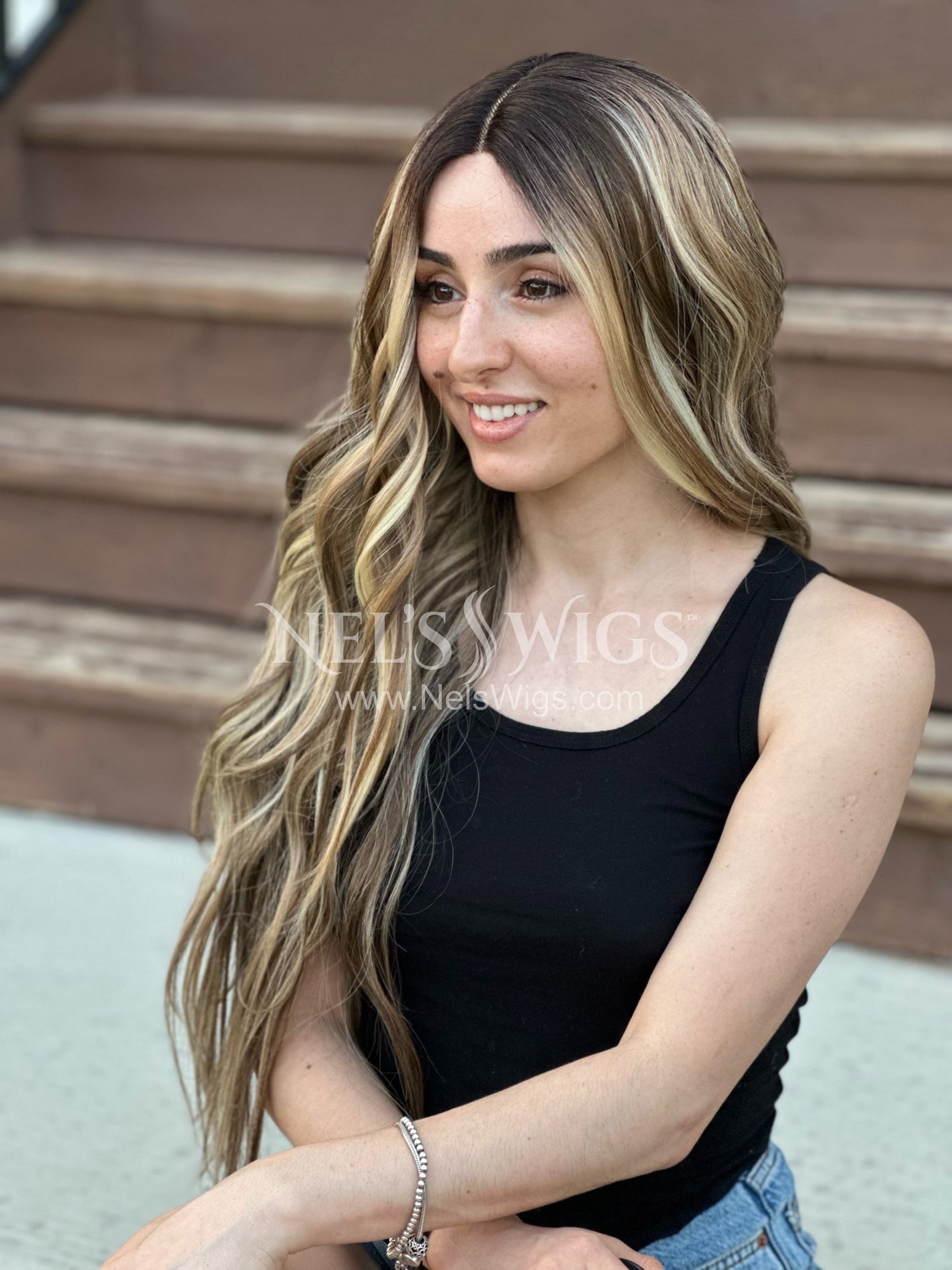 Bianca 01 -  Warm Blonde and Light Brown Mix - Highlighted