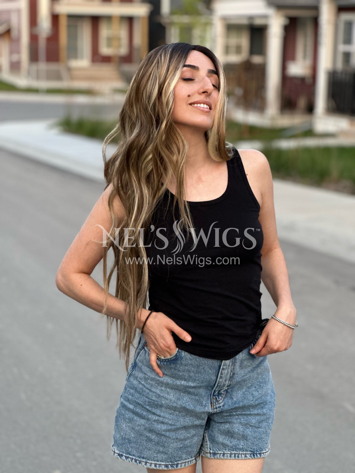 Bianca 01 -  Warm Blonde and Light Brown Mix - Highlighted