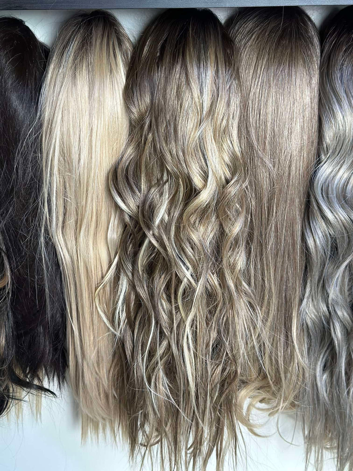 Bianca 01 -  Warm Blonde and Light Brown Mix - Highlighted