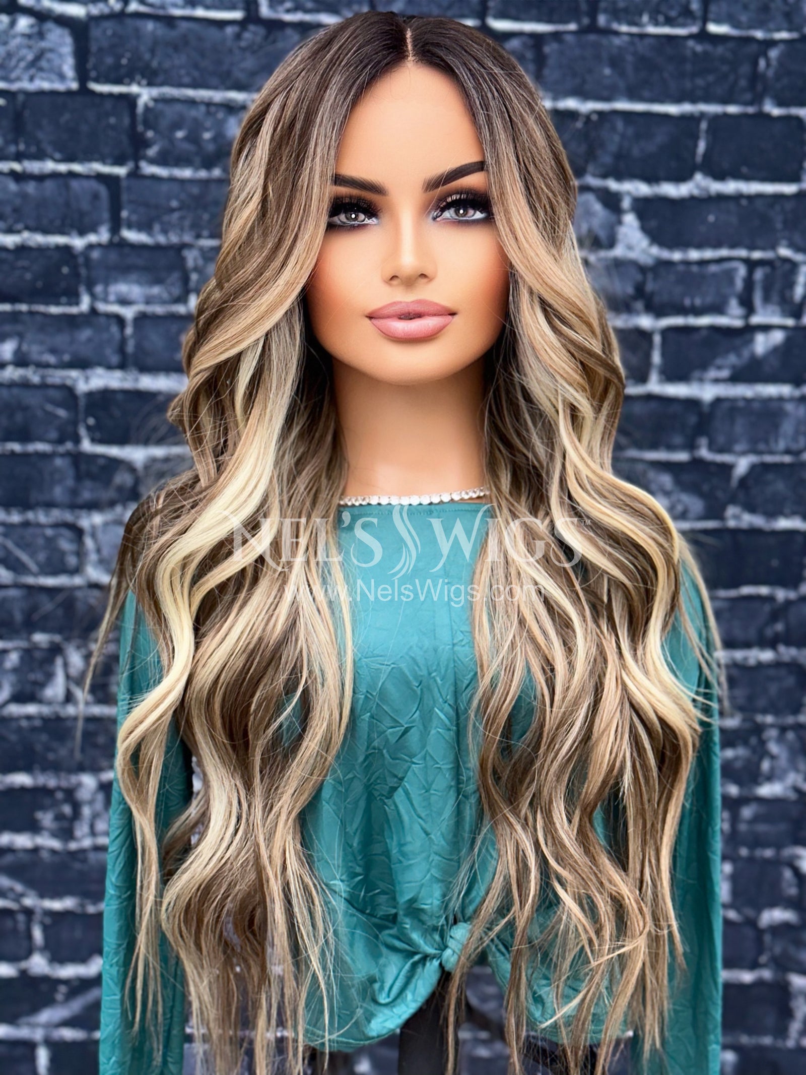 Bianca 01 -  Warm Blonde and Light Brown Mix - Highlighted